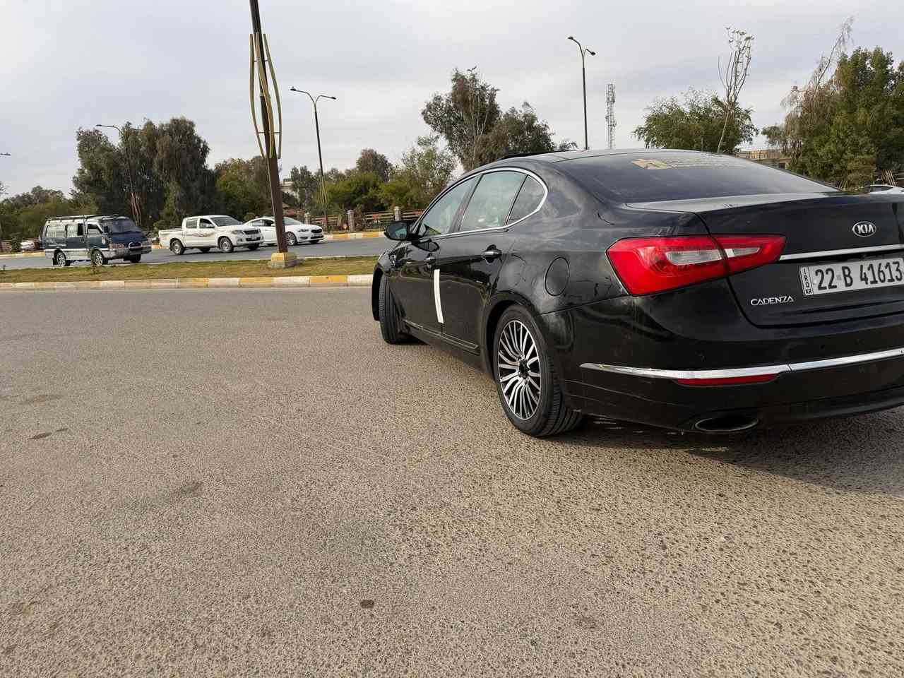 للبيع كادنزا ٢٠١٥ خليجي رقم اربيل مكينه صافيه لارواجز ولاصوت مامفتوحه سياره بيه ٥ قطع سعره ١١٧ مكاني فلوجه ***********
