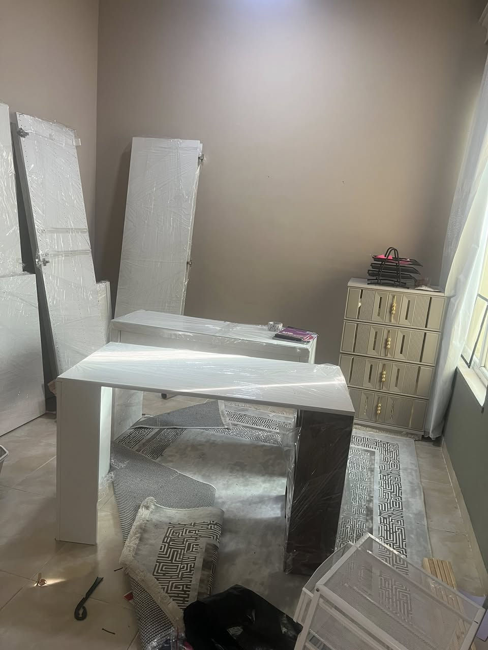 ☄️ شركة السفير  لنقل اثاث 
🔥 بنقدملك خدمات نقل  ممتازة، نتميز بها عن غيرنا 
#شركة_للنقل
مختصين بنقل الاثاث المستعمل والجديد باحترافية عالية 
نقل أثاث المنزل وجميع أنواع الأثاث
*********** 
♦️نقل أثاث منزل 
♦️نقل ادوات معامل
♦️نقل اثاث مدراس
♦️نقل اثاث فنادق 
♦️نقل ادوات مطاعم 
♦️ لدينا شاحنات حديثة للنقل 
***********
#شركه_السفير
خدمة ٢٤ ساعة، أفضل الاسعار 
#شركه_السفير
‎*********** علي
للتواصل والاستفسار 
#نقليات #السفير
