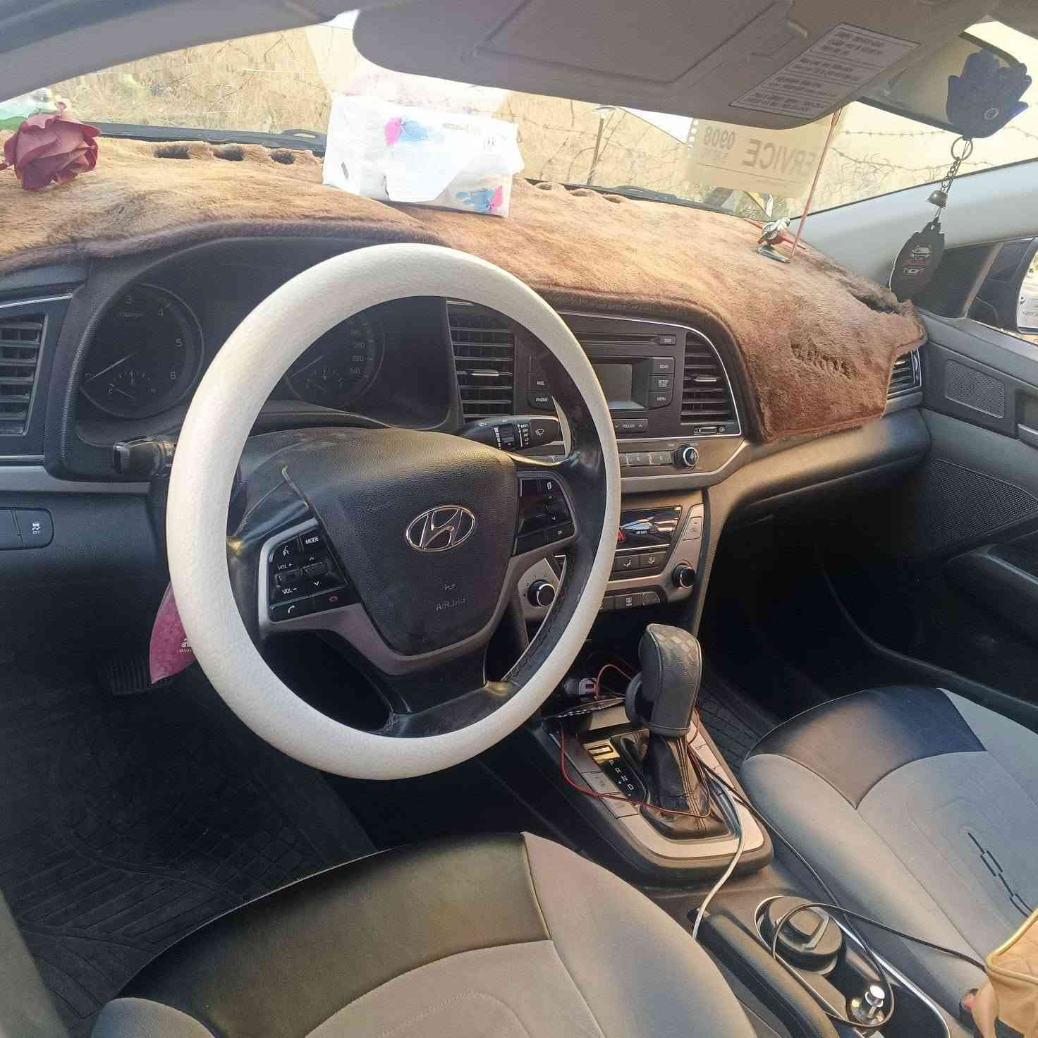 السلام عليكم النترا موديل 2018
وارد كندي السياره فوول محرك سوبر جاج تيربوو 1800  محرك بلادي كاز تنسى شي اسمه صرف وداعا للبانزين والدوانزز 

حادثه (باب خلفي فقط )
ليبل واحد كل السياره فول 

مواصفات السياره  

تحكم استيرن 

مانع انزلاق 
نضام سبورت 

نضام ايكو 

مري شفط 

تخم تاير جديد 

السعر 105 وبيها مجال 
مكان السياره سامراء 
***********
