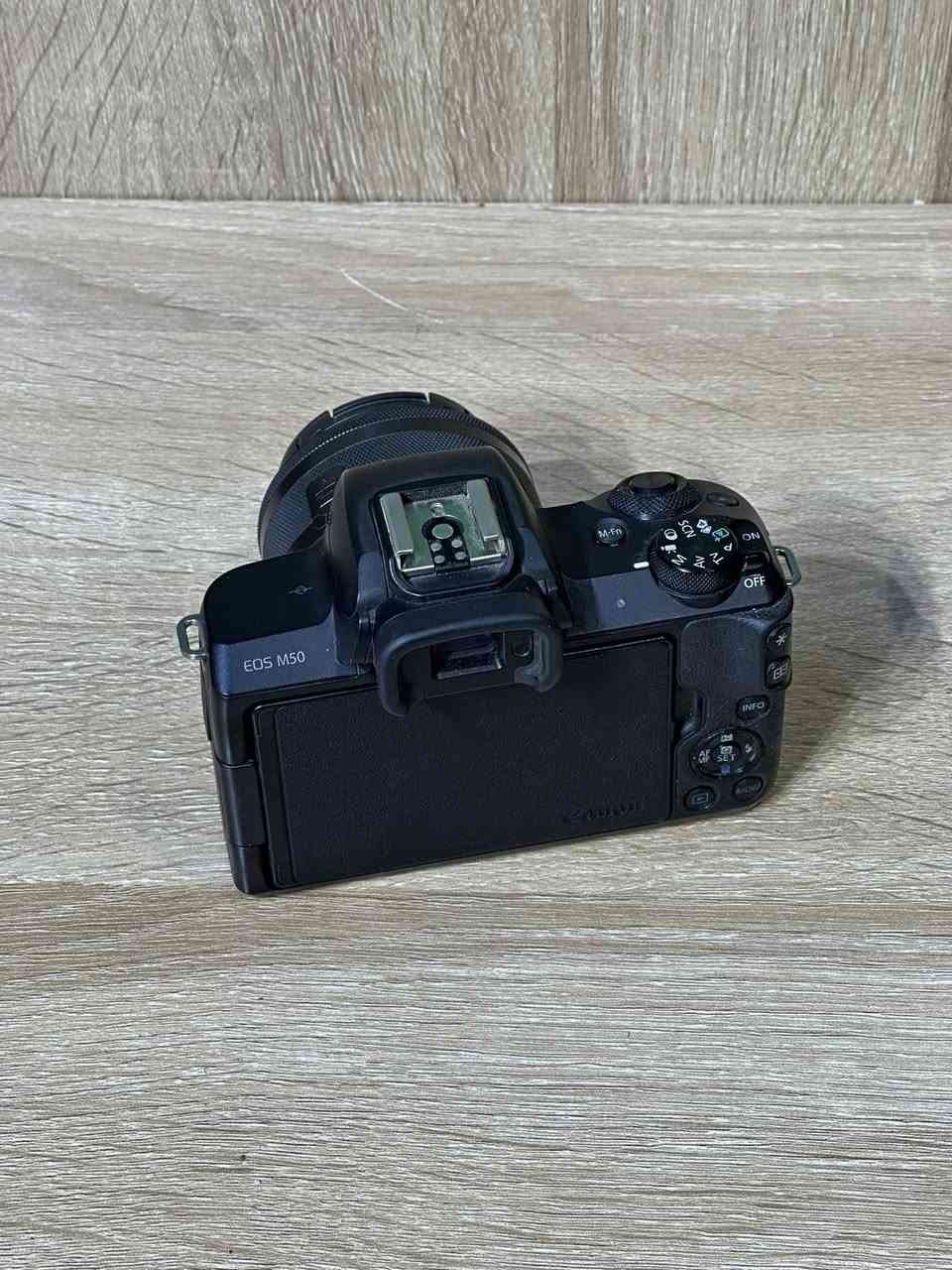 كاميرا كانون m50
canon m50

نظافة 90‎%‎ 
مواصفاتها كلش حلوة لصناع المحتوى و هواة التصوير

• تصوير 4K و Full HD 60FPS
• شاشة متحركة لمس
• واي فاي + بلوتوث
• تركيز سريع Dual Pixel AF
• حجم خفيف

الشتر اخر مرة شفته عالحاسبة 23 الف

ملحقاتها 

• بطارية الاصلية
• شاحنة الاصلية
• كفرات للبدي وللعدسات
• عدسة كيتلينس الاصلية 15-45 mm
• عدسة سيجما 16mm فتحة عدسة 1.4 f
• كارتونة العدسة والكاميرا و كتيب التعليمات موجودات

الكاميرا استعمال شخصي اشتريتها جديدة هي والعدسة

• سعرها 750 الف وبيها مجال للشراي
• مكاني بغداد الكرادة داخل
• رقم تليفوني : ***********
