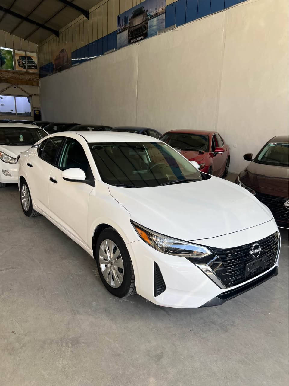 نيسان سينترا 2024 s 
سعر /118 ورقه و مجال بسيط 

مواسفات s 
بصمه
شاشه 
كاميره 
حساس 
رادار 
تحديد سرعه 
تحكم ستيرن 
بعد بيها هواي مواسفات 

بجم كبص بدون ايرباك ✅
سياره بيها صندوق سبغ +4 قتع كلير امريكي 
مكان سياره اربيل 
 اتصل رقم /*********** أربيل, العراق
