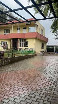 بچيمن كركوك • دونم وربع • مسبح