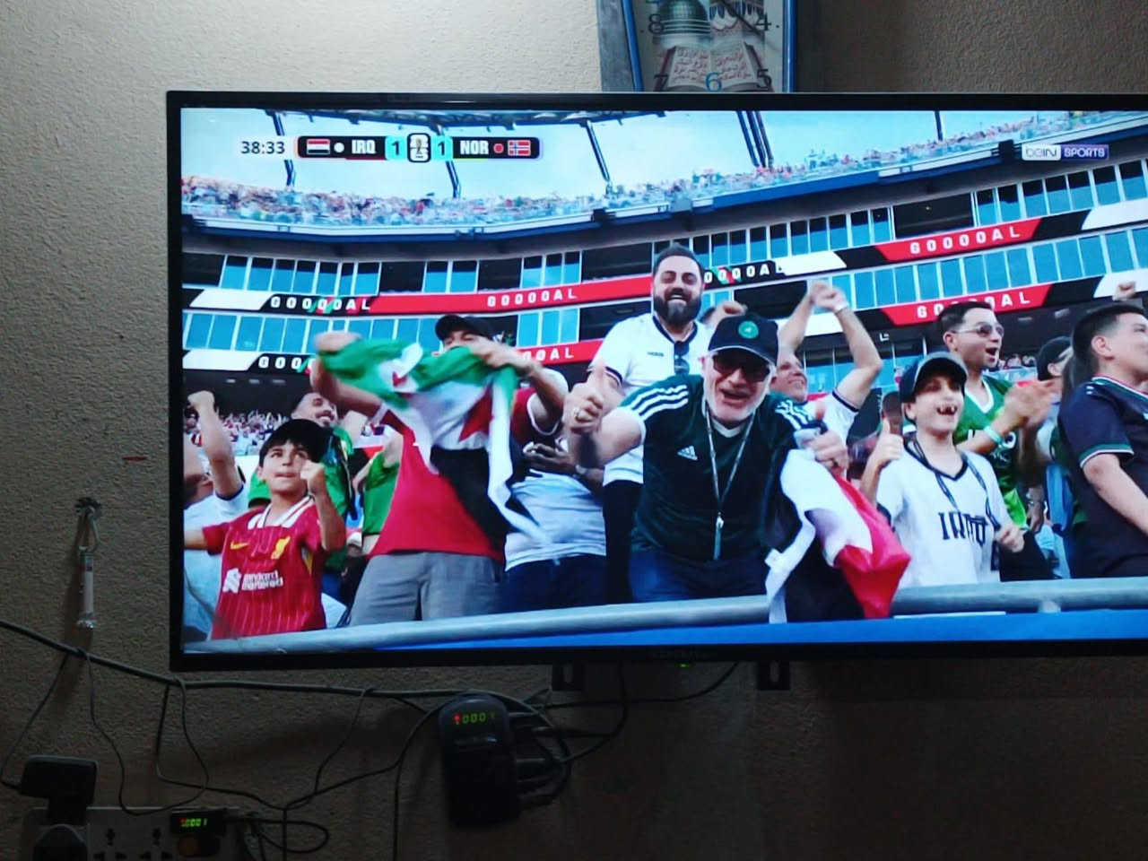 📺 للبيع شاشة جنرال 43 بوصة (Full HD LED Smart TV)
✔️ الحالة: نظيفة جداً، وتعتبر كأنها جديدة.
✔️ شاشة سمارت تدعم تشغيل:

يوتيوب

شاهد

سينمانا

نتفليكس

ديزني+

متجر التطبيقات (Play Store)

✔️ تأتي مع رسيفر (ستالايت) من أرقى الأنواع.
✔️ تحتوي على جهاز ألعاب مدمج يضم أكثر من 20,000 لعبة.
✔️ مع الصحن والواير، جاهزة للاستخدام مباشرة.

💯 الشاشة بحالة ممتازة وخالية من المشاكل.

📍الموقع: الموصل

للاستفسار والسعر، التواصل على الخاص.


**إذا كنت صاحب هذا الإعلان وتريد حذفه لأي سبب، رجاءا أرسل رسالة إلى الدعم الفني**