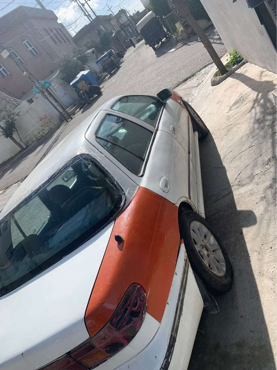 سلاو كیا سیڤیا ١٩٩٤ ئاڕمی پلاستیكی هه‌ولێر ئاڕم و ئه‌وه‌لیات موس . براوه‌ به‌ شه‌رت مالی دۆسته‌ , ٤ تاقم تایه‌و ویلی لۆكی له‌ژێرایه‌ گێڕو مه‌كینه‌ی به‌ شه‌رت سه‌رفو بوغاری نیه‌ , له‌ سلێمانم *********** السليمانية, العراق
