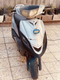 اخوان دراجه للبيع ماكس (140) الدراجه نضيفه  السعر ( 250 ) وبيها مجال ....