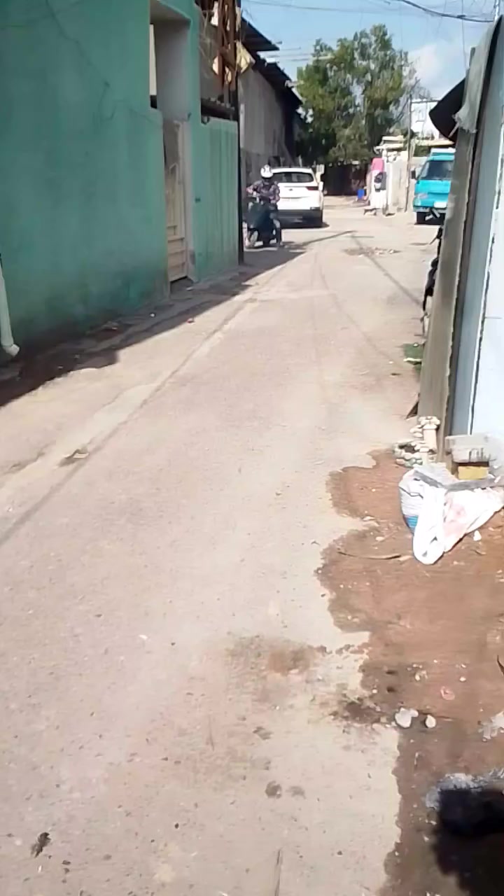 دراجه عصفوريه فحل شغاله هندر واحد سلف شغال بس باتري موزين شلعه سرعه للبيع 175 وبيها مجال قليل عنواني بغداد حي تونس رقمي للتواصل ***********
