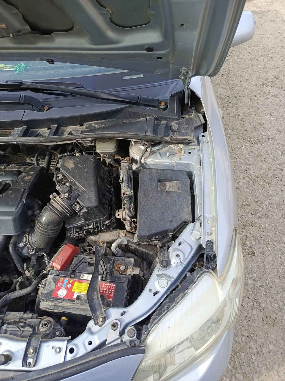 سلام عليكم كورلا موديل 9 خليجي فول محرك 1800وكير مكفولات رقم بغداد بسمي عنوان ديالى المقدادية ابيع فقط السيارة بدون حادث بس بيهة اربع قطع صبغ اثر شخوط السعر 103 وبيهة مجال ‏‪***********‬‏
