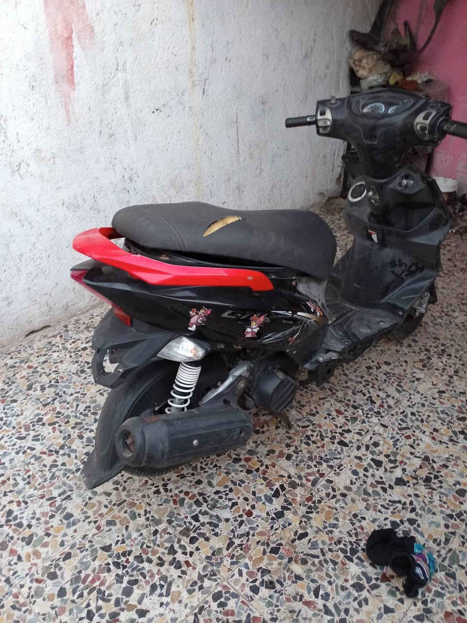 سلام عليكم جيتي ار لبيع دراجه خير من الله نقصه بس بجم مكينه مبدل بيه بس زنجيل دراجه شلعه معدل كهرباهيات كلهن شغالات سعر 425 وبيه مجال مكاني لعبيدي رقمي ***********
