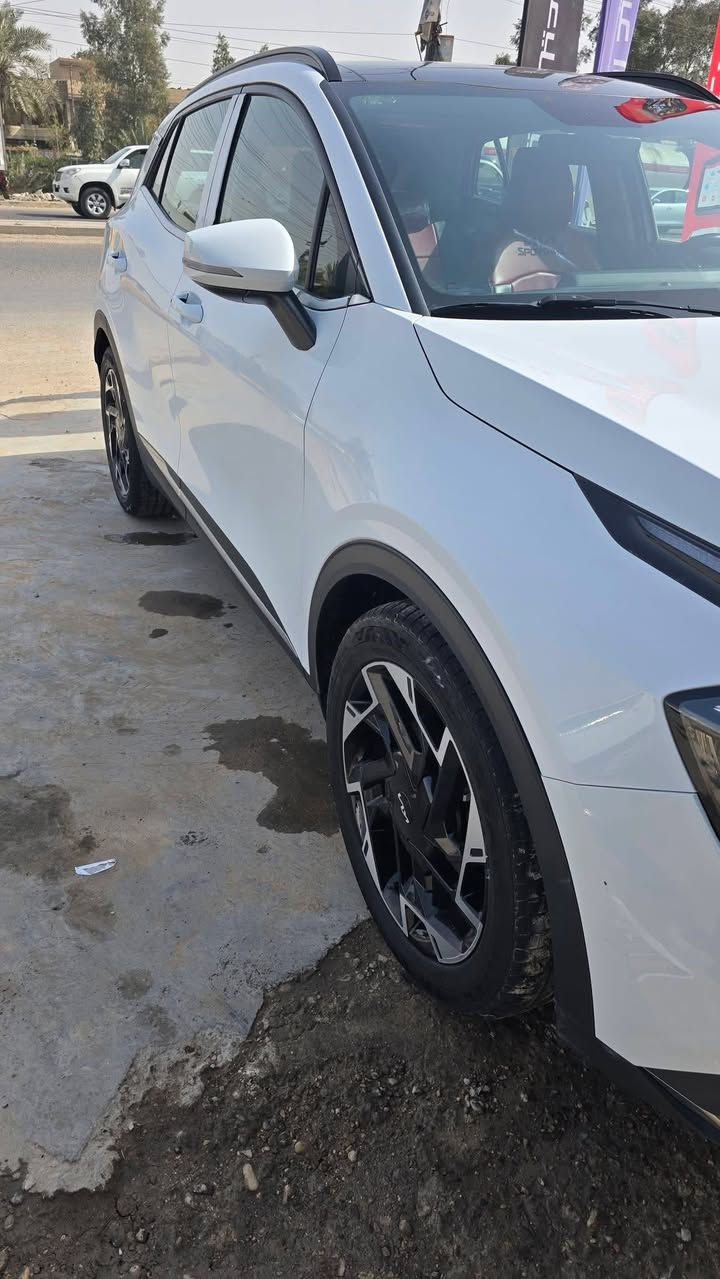 كيا سبورتج 2024 خليجي فول مواصفات ماشيه 40 رقم أربيل بسم الشركه بيه شبرين صبغ بدعاميه اماميه الباقي مكفول السعر 230 

‭٠٧٧١ ٠٠٨ ٢١٩٩‬
