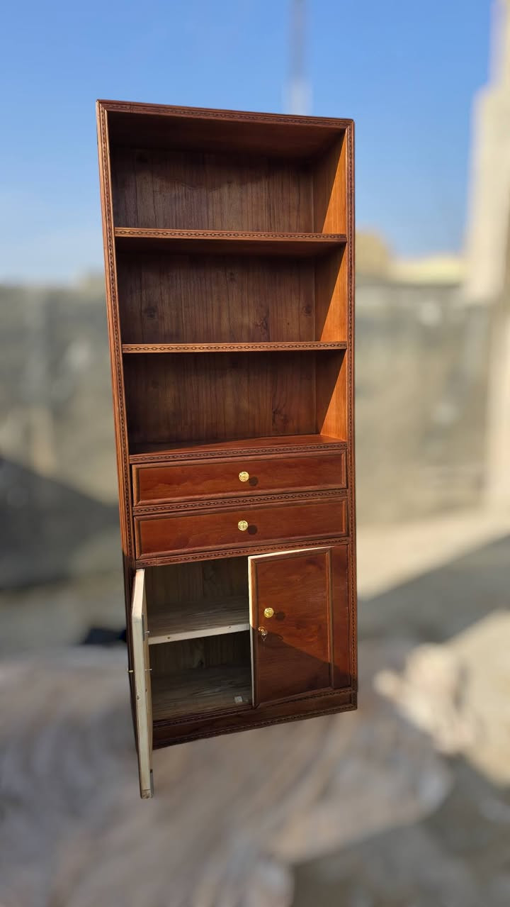 تخفيضات تخفيضات تخفيضات ٢٠%
مكتبة ديكور جميلة جداً، عمل درجة أولى. 😍👍👏
سعر مناسب جداً 😍
خدمة توصيل مركز محافظة بابل. 🚗💨
***********
للتواصل عبر واتسآب أيضاً. 📱💬
ملاحظة/ كل ما نعرضه من عمل معملنا، جديد، لا نتعامل بالمنتجات المستعملة. 💯✅
