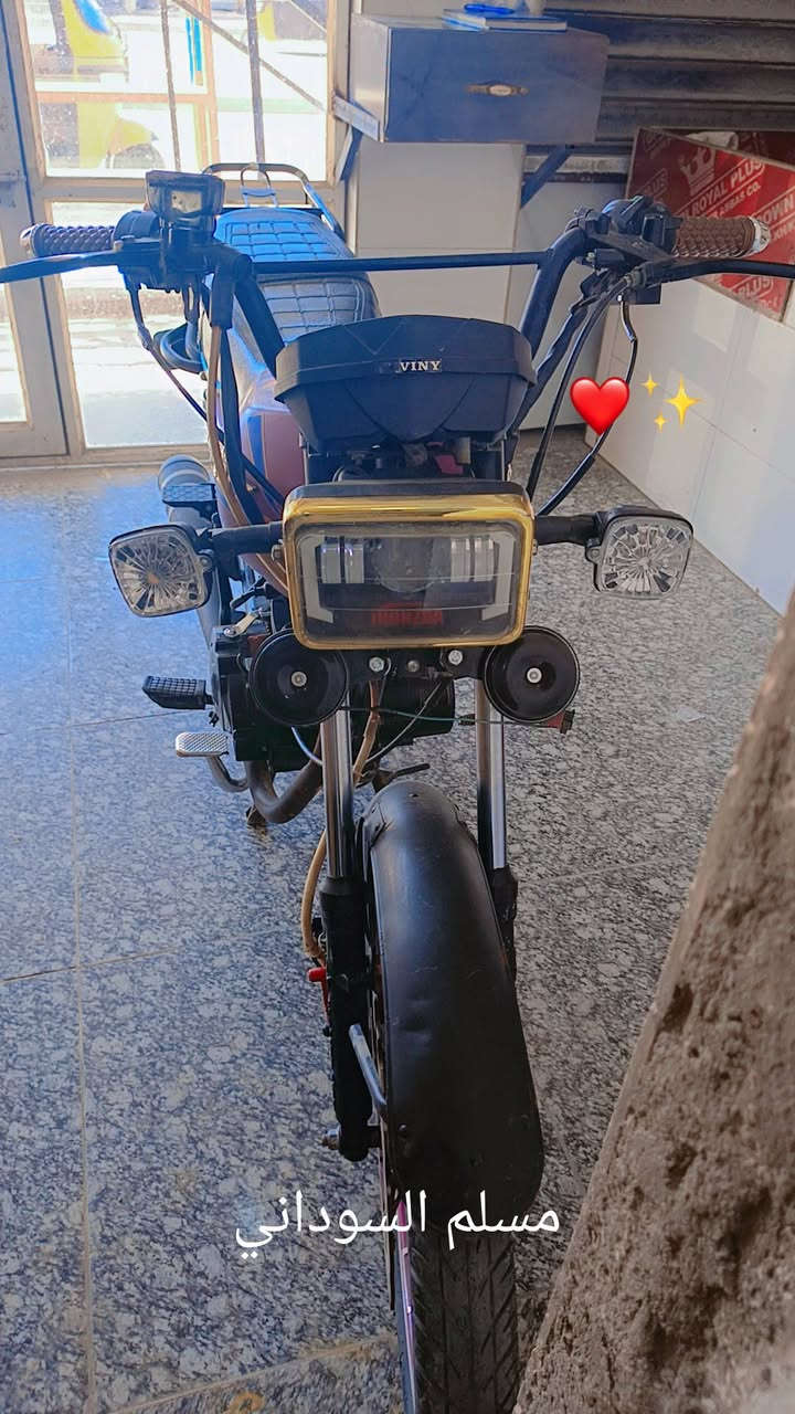 السلام عليكم من رخصت الاادمن  دراجه البيع نوع إيراني  سونك  2025 أوراق كامله مكينه ممفتوحه  نقص بصمه وكيل متر ميشتغل ***********  تواصل سعر  650 بيهه مجال بصيط
