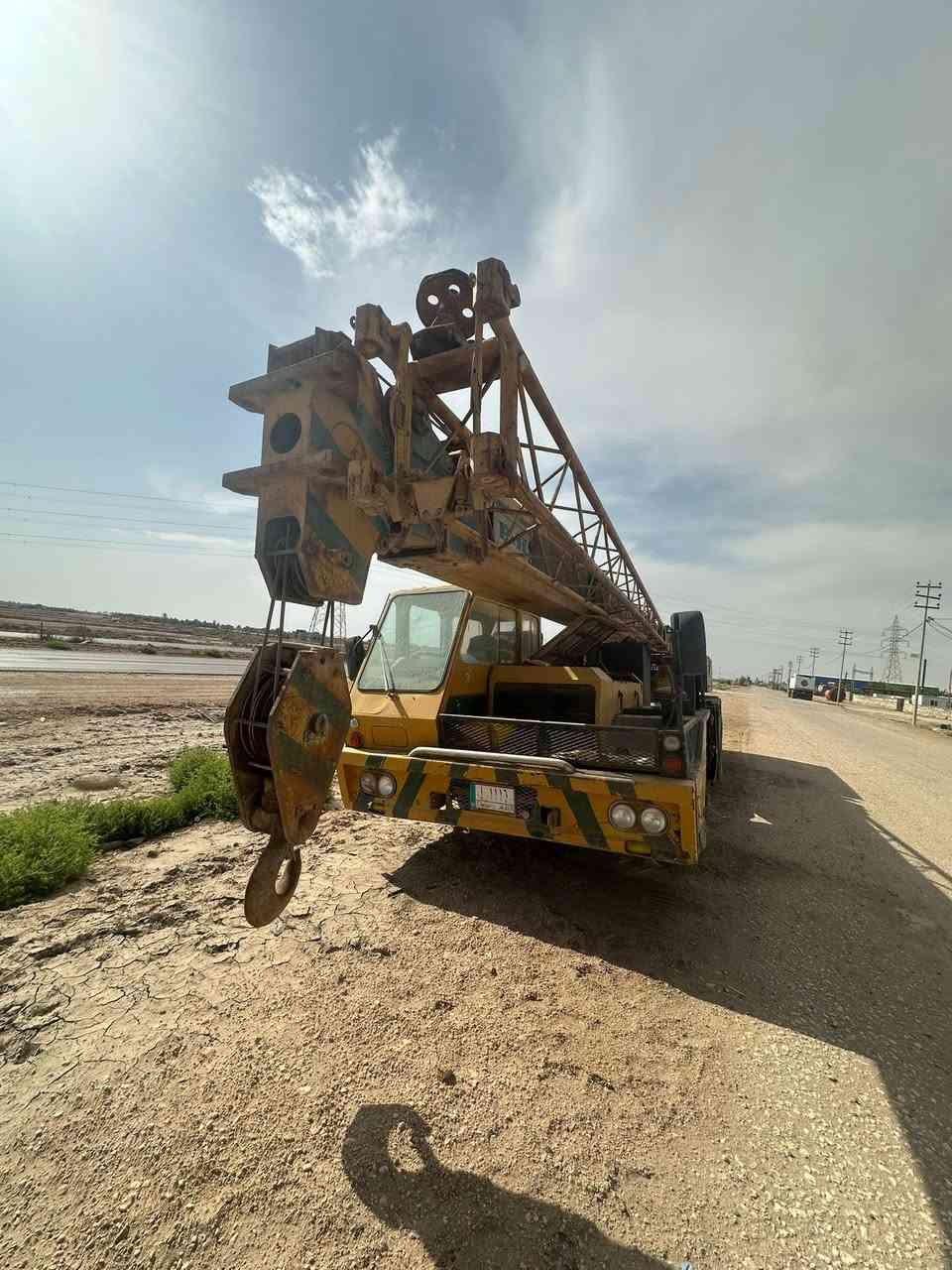 سلام عليكم  
كرينات للبيع 
عدد 3 
كاتو رقم بغداد 30 طن  موديل 76السنوية ب2027
بي اچ رقم ناصرية 16 طن موديل 91 السنوية ب2027
كاتو رقم بصرة 20 طن موديل 92 السنوية ب2027
  متروكات صار فترة تحويل مباشر ب 
 موجودات في بابل القاسم 
للاستفسار الاتصال ***********
