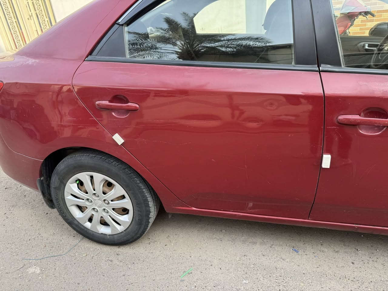 سلام عليكم سيراتو موديل 2010سياره خليجيه مابيه ضربه مصبوغه حزام بدون دواخل بيه سونارين بأسمي رقم دولي سليمانيه سنويها لل 2030 هزه جديده كير ومحرك وتبريد خير من الله كهربائياته كله شغاله حساسات خلفيه سياره مال بيت السعر 85 الرقم ***********
