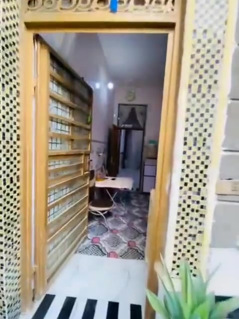 دار للبيع  القاسم  ( الجديدة)  مطلوب اسكان ( 30 ) مليون او مراوس بيت اقل 
📍 فرع ماهر حميو (أبو الانترنت)
🆕 بناء حديث 2025 – جاهز للسكن
📄 طابو صرف
📐 المساحة: 150 م²
═══════════════
🏠 الطابق الأول:
🛏️ غرفة نوم
🛋️ صالة استقبال
🚿 مجمعات صحية
🍳 مطبخ حار وبارد
═══════════════
🏠 الطابق الثاني:
🛏️ غرفة
🛋️ صالة
═══════════════
💰 السعر: مراسلة واتساب ماسنجر خاص فقط
═══════════════
📞 للاستفسار:
📲 اتصال / واتساب / ماسنجر
📱 ***********
________
🟣⭐للاٌســــتفسار⭐ 
اتصال او واتساب ماسنجر فقط
#مــن_لــديــه_عــقــار_تــجــاري_او_ســكــني_او_زراعــي_للــبــيــع_او_للايــجــار او مراوس بعقار ثاني 
#مـــراســلة_الــصــفـــحه_او_الارقــام_المــدرجــه_اعلاه
