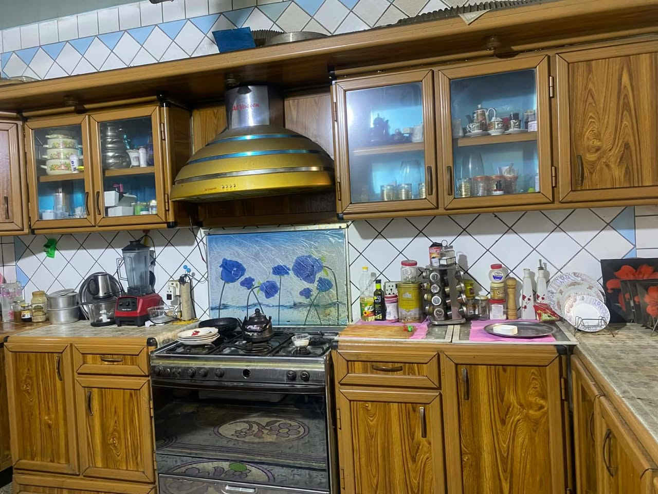 كونتر المنيوم ٣٠٠مكانه المعامل 
تخم تركي قلاب وتر بروف نظيف ١٠ مقاعد مكانه العبيدي


**إذا كنت صاحب هذا الإعلان وتريد حذفه لأي سبب، رجاءا أرسل رسالة إلى الدعم الفني**