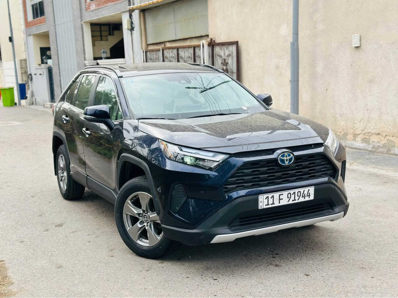 السلام عليكم 
راف فور 2024 XLE هايبرد
السيارة ماشية 5 الاف فقط 

الضرر بارد فقط بلجاملغ الامامي
السيارة بدون صبغ بدون تبديل 
صور حادث مرفقة بلمنشور

مواصفات:-
فتحة
بصمة
شاشة ديجتال
كراسي كهرباء
صندوق كهرباء
رادار امامي جانبي
حساس خلفي
دفع رباعي4*4 
ماوس 

السعر 25,500 مرقم بغداد بأسمي وبيها مجال بسيط 
*********** بغداد, العراق
