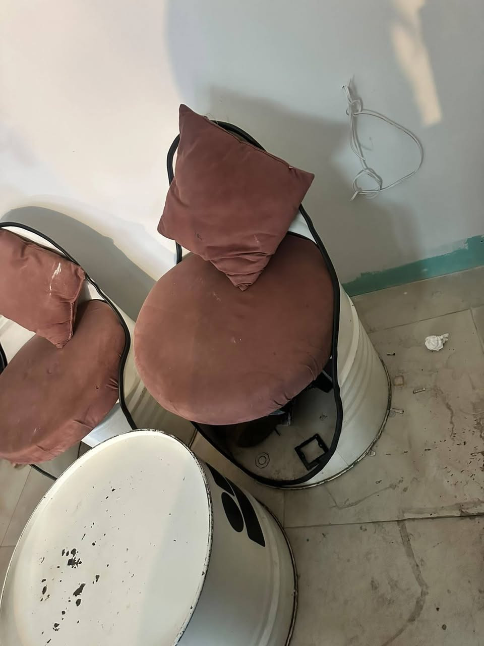 غراض محل حلاقه للبيع مكان بغداد الاعظميه
للستفسار الاتصال ع هذا الرقم ***********
