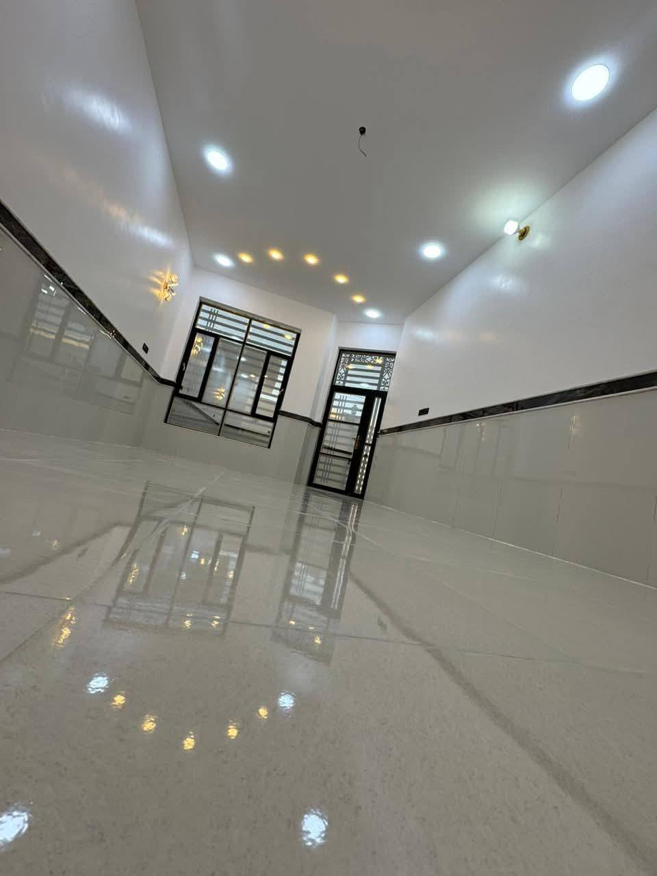 اللهم صل على محمد وال محمد وعجل فرجهم
السلام عليكم اخوان دار لل. بيع مساحتها 160 متر الواجهه 8 متر والنزال 20 متر بناء حديث 2026 يحتوي عله غرفتين نوم 🛌 وصاله ومطبخ واستقبال وصحيات داخليه وخارجيه عمل درجه اولى مع ضمان بل عمل 
العنوان :مغربه للاستفسار التواصل على الرقم 
***********
