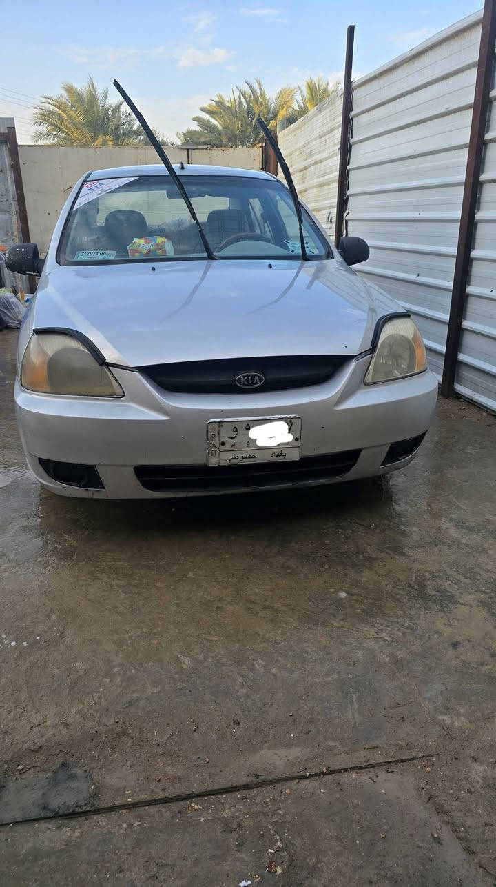ريو ٢٠٠٣ خصوصي بغداد للبيع
السلام عليكم للبيع كيا ريو 2003
لون رصاصي فضي
سنوية باسمي
سيارة اعتيادية بحالة جيدة
السعر ٤٣ ورقة وبي مجال
السيارة شخطتها بالصفحة اليمنة (موجودة صورها) وصبغتها حزام وباقي التفاصيل شتسال اجاوبك تعليقات او اتصال او تطلب صورة معينة 
***********
