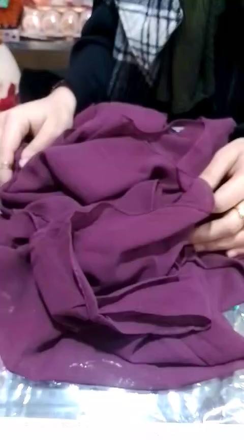 تألّقي بكل تفاصيلك 🌸
وصلت تشكيلتنا الجديدة من الشالات بألوان عصرية وخامات ناعمة تناسب كل إطلالاتك 💕
خفيفة، أنيقة، وتكمل جمالك بكل وقت.
اختاري اللون اللي يشبهك وخلّي أناقتك تحچي عنك ✨

عنوان المحل سبع البور منطقة الاربعتالاف ليان بيوتي مقابيل محلات عصام اهلا وسهلا بالجميع 🫶 

تتوفر خدمة توصيل داخل سبع البور ب1000 🚕


**إذا كنت صاحب هذا الإعلان وتريد حذفه لأي سبب، رجاءا أرسل رسالة إلى الدعم الفني**