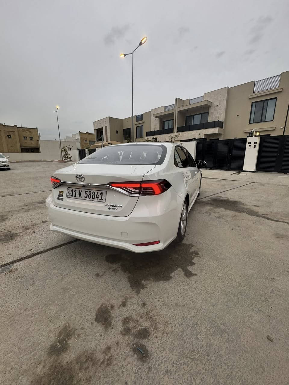 سلام عليكم
كورلا هايبرد شكل الخليجي 2025 فول 1/1
مكفوله كفاله عامه
 بحاله الوكاله ماشيه 12.500الف
مكاني بغداد حي العدل
رقمي ***********
سعره 150$ وبيه مجال بسيط
