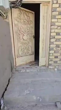 حي الحسين • غرفة ٤٠م • قرب مطعم العكايشي