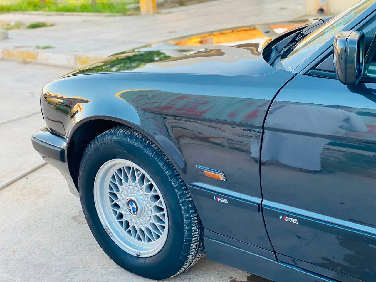 مكينه 525 كبس BMWمديل 92
محرك كير صدر تايرات تبريد تدفئه كلو شرط 

كشر شوف العين وبل واقع احلى تايرات جدد صار اسبوع انشدن 

لايتات زنون رقم صلاح الدين دولي شرط التحويل او الوكاله

السعر 60 ويرهم مراوس مكانها بيجي الحجاج 

الهاتف (***********)
