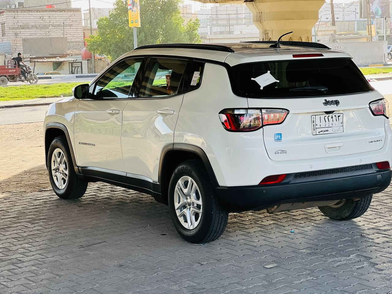 السلام عليكم 
جيب كومباس مديل 2018 
ضربتها بنيد وجاملغ اليمنه 
رقم بصره حره 
السعر 115 
باقي التفاصيل اتصل ع هاذ الرقم

مكان السيارة البصرة

***********
