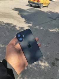 ايفون 16 عادي جديد قبل شهرين اخذنا بالكارتون  لون اسود ذاكرة 128 جهاز ...