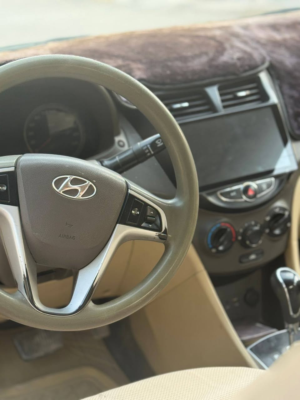 سلاَم عليكم
اكسنت موديل2014
خليجي سياره جديده معنا الكلمه باسمي
رقم جديد سنويه لل29
سياره بيها صبغ بجاملغ وبيها صبغ باب والباقي كفاله
سعر 90
*********** البصرة, العراق
