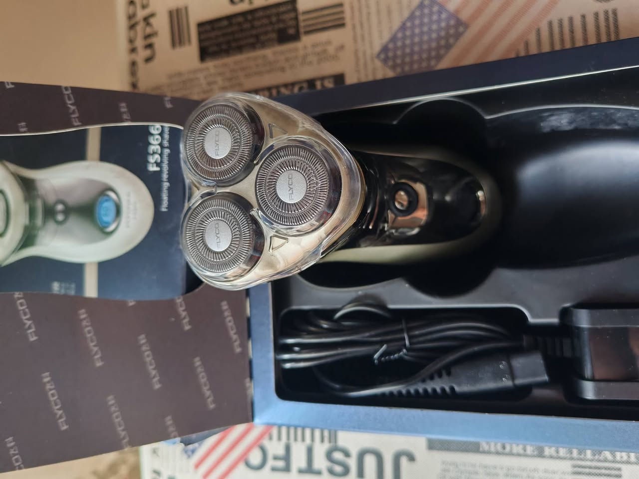 ماكينة حلاقة ثلاثيه شحن جديده السعر ٣٥


**إذا كنت صاحب هذا الإعلان وتريد حذفه لأي سبب، رجاءا أرسل رسالة إلى الدعم الفني**