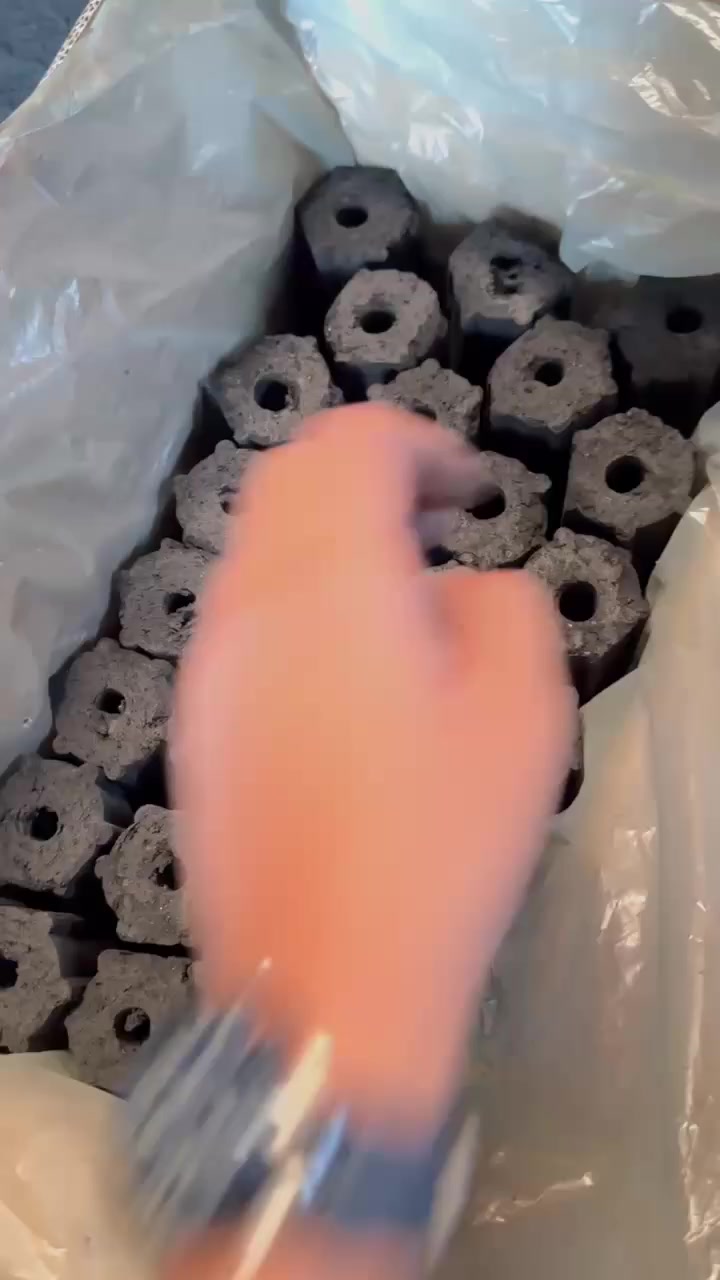 🔥 فحم عالي الجودة للتوريد المحلي والدولي 🔥

هل تبحث عن فحم شواء (BBQ)، فحم خشب صلب (Hardwood Lump), فحم خشب تمارين(Tamarind)، وفحم خشب هالابان(Halaban ) فحم قشور جوز الهند، فحم سوداس (Sawdust Briquette)، فحم صناعي أو فحم بريكيت (Briquettes)؟

في Syahma Sukses Berkah نوفّر فحم ممتاز بالجملة — مثالي للمطاعم، التجار، الموزعين، والاستخدام الصناعي.

✅ نسبة رطوبة منخفضة

✅ نسبة كربون عالية

✅ جاهز للتصدير (حاويات 20 قدم و40 قدم)

✅ خيارات FOB & CIF متوفرة

✅ طرق الدفع: تحويل بنكي (TT)  اعتماد مستندي أو (LC)

📍 مقرّنا في سورابايا – أندونيسيا، والشحن لجميع أنحاء العالم!

📞 الاتصال / واتساب: wa.me/6285235346554

📧 البريد الإلكتروني: syahmasukses@gmail.com

🌐 الموقع: www.syahmasuksesberkah.com

دعنا نتواصل ونبني شراكة تجارية طويلة الأمد. استجابة سريعة – أسعار منافسة – توريد موثوق.

#تصدير_فحم #فحم_خشب #فحم_شواء #فحم_هالابان #فحم_صناعي #فحم_بريكيت #فحم_قشور_جوز_الهند #إندونيسيا_إلى_العالم  #تجارة_التصدير #فحم_تامارين


**إذا كنت صاحب هذا الإعلان وتريد حذفه لأي سبب، رجاءا أرسل رسالة إلى الدعم الفني**