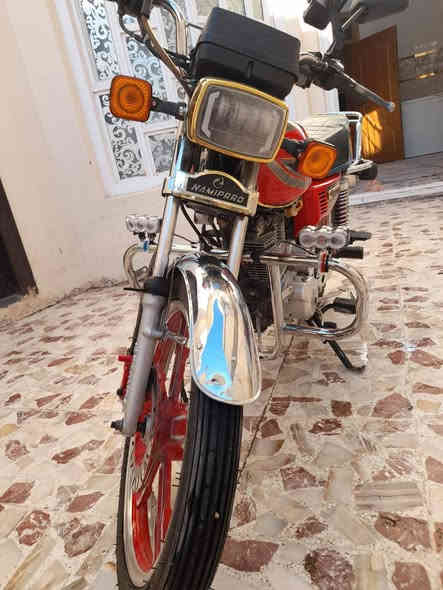 السلام عليكم دراجه سونك خمسه كير مديل 23 دراجه جاهزه كهربائية شغاله دراجه مرقمه دراجه مبدل بيه فقط نمر مال الكير و دراجه نضيفه تجي و شوف
ما متواجد على الفيس فقط 
وتساب ***********

سعره 950
