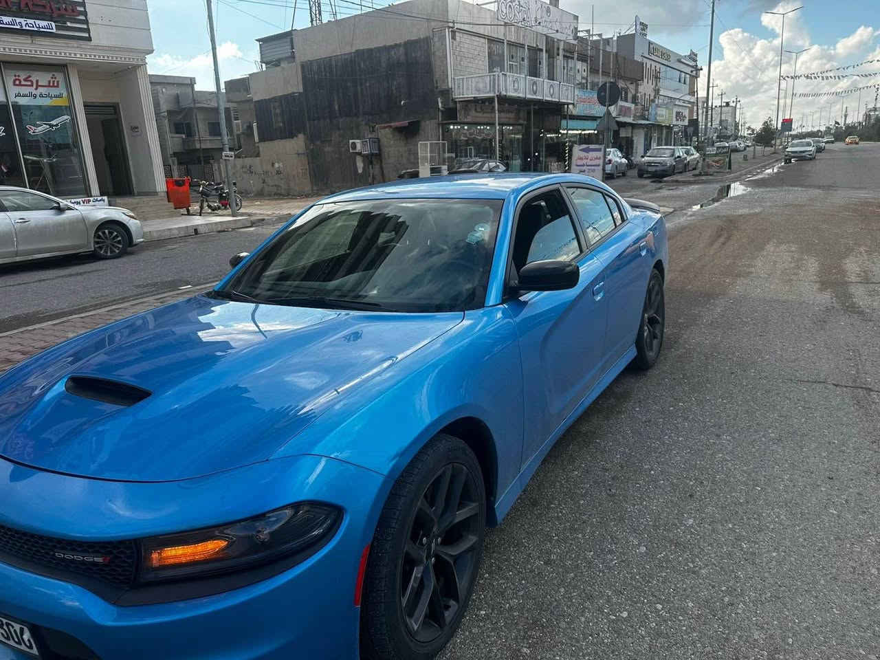 سلام عليكم  دوج جارجر gt

2019سوبر تراك باك 

كلين كندي  بدون ضربه 

لون بحري 

ماشيه 95 m

كشنات جلد وشامو كنتاره 

داخل اسود 

كشانه وستيرن كهرباء خزن ميموري 

تدفئة وتبريد الكشانه 

رادار جانبي وخلفي 

شاشه جبيره 

ويل حجم 20

سياره لا تبديل ولا بارد 

تحكمات ستيرن 

رقم اربيل باسمي 

سعرها 275

*********** كركوك, العراق
