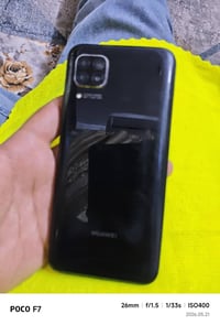 للبيع هواوي بي 40 لايت ذاكرته 128 جهاز بدون ملحقات مبدل شاشه اصليه وبي...
