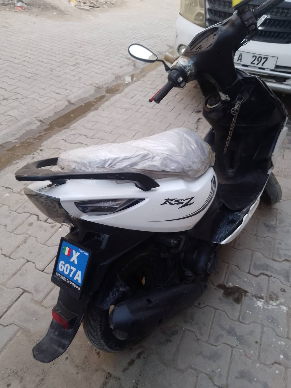 سلام عليكم دراجة ماكس نضيفة السعر 250وبيها مجال
العنوان بغداد الشعلة 
التواصل ***********
