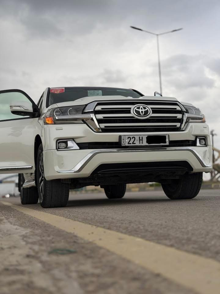 تويوتا لاندكروز  2018
مواصفات GXR اخت زيرو بل باکیت

📍السعر 510$ وبيها مجال
محرك V8  (5.7)
‎ماشيه. 92,000 الف كيلو
‎ سياره  فول موصفات وايت ادشن اصلي📌
‎سياره مكفولة.  
‎محرك كير بشرط مامفتوح
‎سنويه كلشي جديد 
‎فول فول المواصفات  
‎ 5 بصمه + مانع الانزلاق +كشن جلد + كاميرات
‎  شاشات ايباد بيلادي + 3 شاشات
‎ثلاجه + زينون +الفتحه 
‎+هواء مزدوج + نظام ايكو سبورت +
‎  کشنات  كهرباء _ ٣ دگم 
السيارة كاملة مكملة مناقصها اي شي

‎مكان السيارة : موصل قضاء الحمدانية
 للاستفسار او الاتصال 
***********
