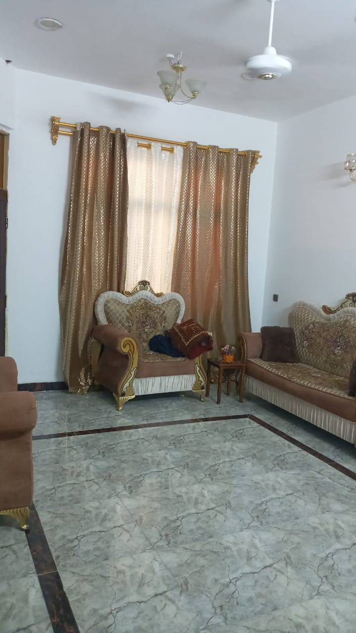 سلام عليكم بيت للبيع مساحه 150 متر غرفتين نوم ستقبال مطبخ كراج البيت جاهز هوررجب خلف جامع هوررجب مي كهرباء تبليط سند25 سعر 85 مليون بي مجال قليل 
*********** واتساب @إشارة
