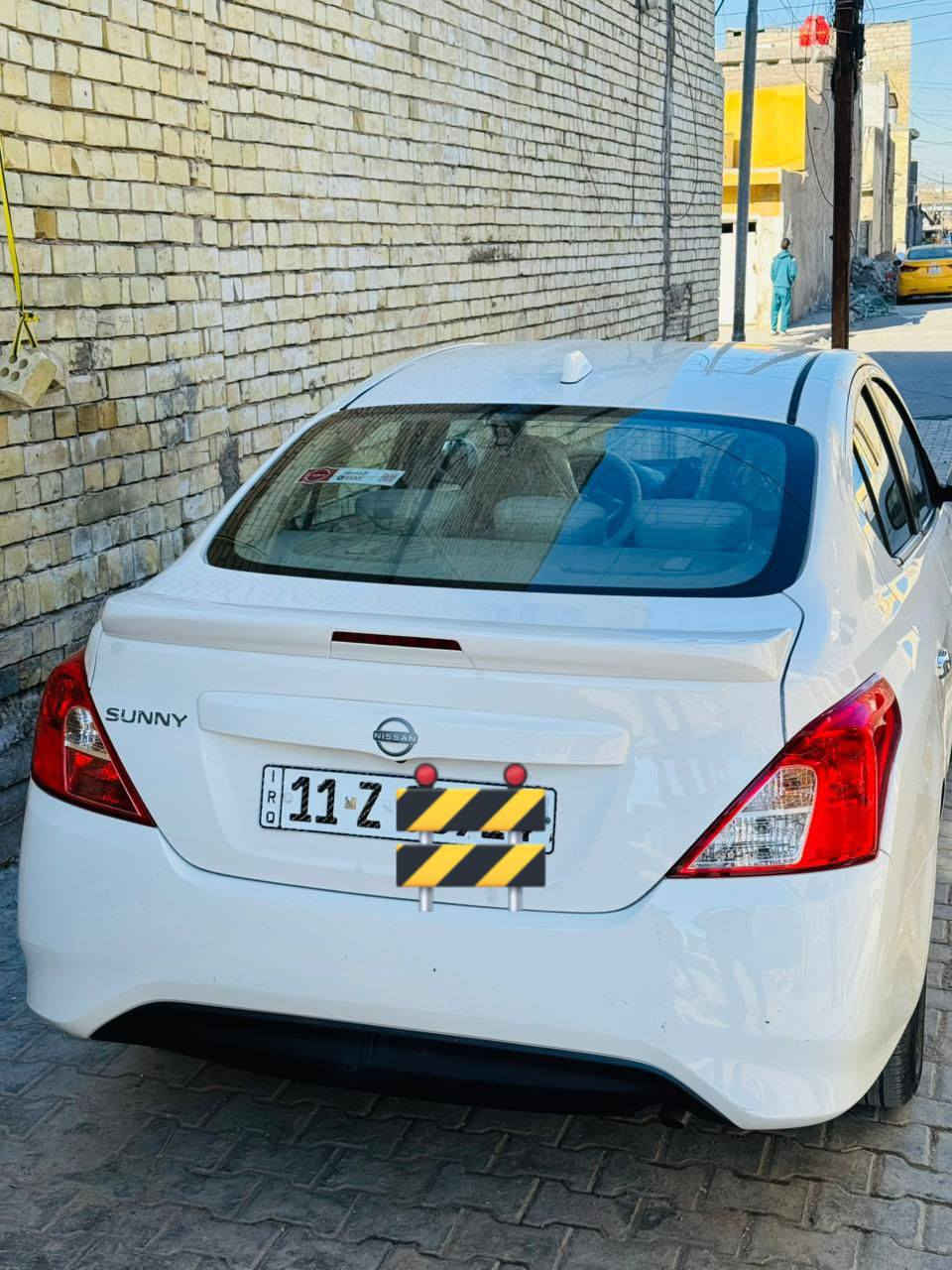 نيسان صني هندي مديل2025 ماشية 6الاف زيرو تبديلة دهن وحدة بيهة ضمان السور 3 سنوات بيهاة قبق جنطة بي بارد قليل ***********السعر141 وبيه.مجال   خابر وبيك خير وتدلل السيارة بسمي صالي شهر من طلعتهة المكان مدينة الصدر
