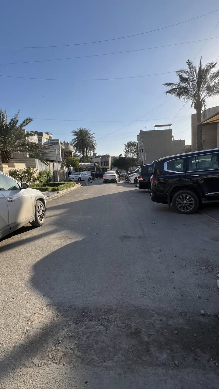 � #مكتب_الودق_للعقار 🔥
💎 فرصة مميزة – دار للبيع بناء حديث 💎

📍 العنوان: شارع فلسطين – حي النيل
📐 المساحة: 175 م²
📏 الواجهة: 5.83 متر
📏 النزال: 30 متر

🏡 تفاصيل الدار:
✔️ كراج
✔️ صالة واسعة
✔️ استقبال أنيق
✔️ مطبخ مرتب
✔️ 6 غرف نوم
✔️ 6 حمامات
✔️ منور

***********
 المهندس مصطفى
