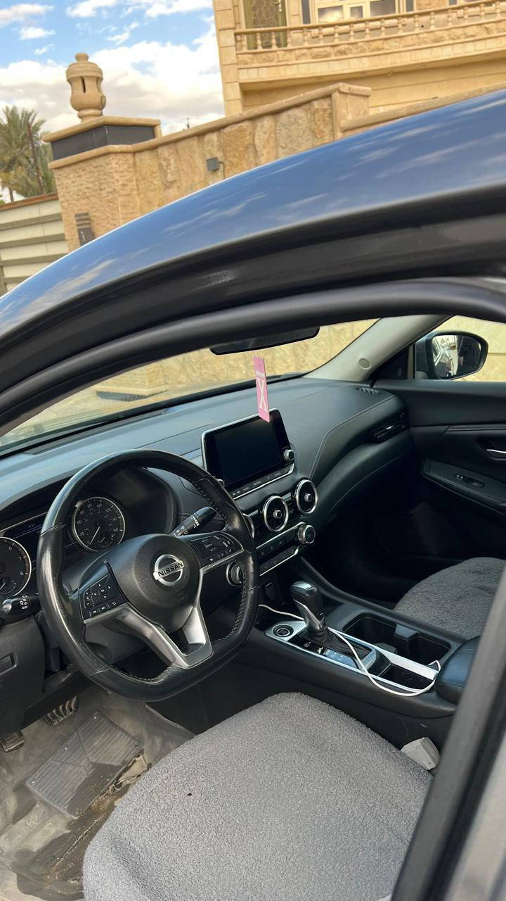 السلام عليكم
للبيع نيسان سنترا 2022 
ماشيه تقريبا 75 الف 
ضررها بنيد مبدل وشويه تعديل بالجاملغ صوره الضرر موجوده السياره بسمي 
رقم سليمانيه تحويل ثاني يوم 
محرك كير كله بالشرط 
السياره ماتصرف عليها سنت 
صور الضرر موجوده بالمنشور 
السعر 140 وبيها مجال 
***********
