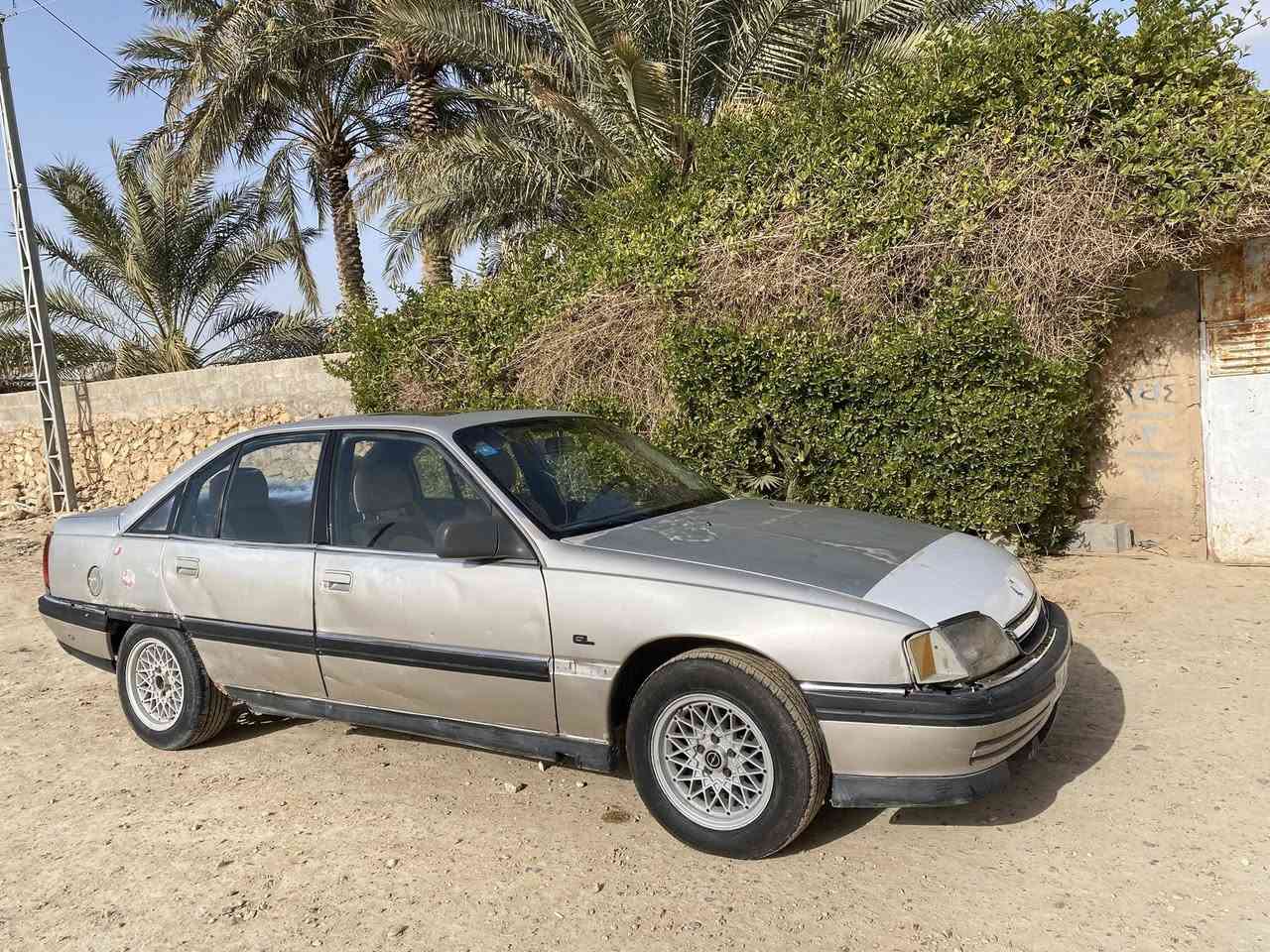 السلام عليكم مكلف بنشر للبيع فقط بدون مراوس اوميكا موديل 92 كير ومحرك مكفولات بشرط رقمي أنبار جديد شرط التحويل سعر 29 وبيه مجال الاتصال ‭٠٧٧٤ ٨٠٦ ٧٧٠٤‬
