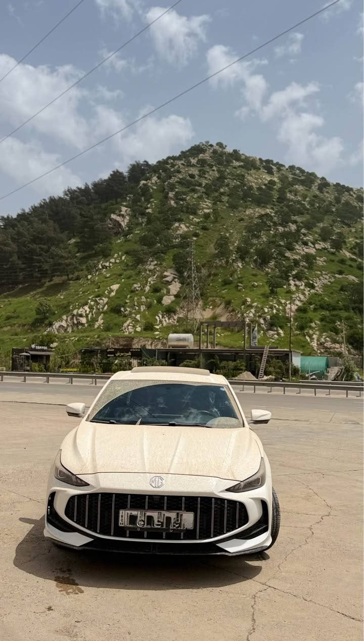 السلام عليكم
MG GT
فول مواصفات السياره بدون صبغ 
بدون اي ضرر
السياره بدون نقطه من الدعاميه للدعاميه 
فتحة سقف 
كامرات 360
حساسات 
بصمه
عدة مواصفات 
السياره GT اصلي سنويه GT
السياره ماشيه 16,000
للاستفسار *********** أربيل, العراق
