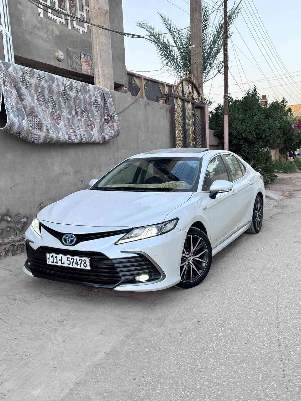 كامري هاي برد موديل 24 بغداد بأسمي محجوزه للمصرف باقي ست سنوات ابيع 235 ورقه وبيها مجال ماشيه 43 الف كيلو متر فول مواصفات فتحه ياباني الون ابيض (نجف كوفه عباسبه) ***********
