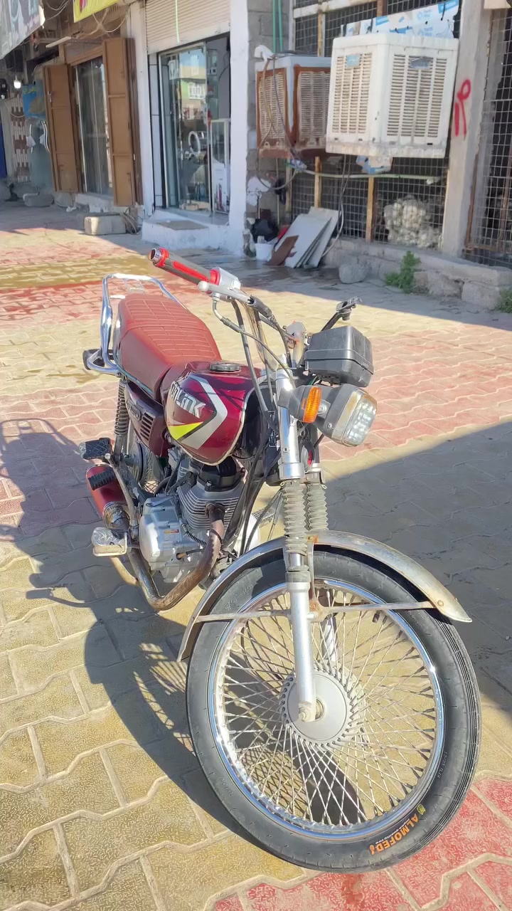 السلام عليكم..تايكر موديل 2020 شرط ما مفتوح المحرك دمعة نشاط كهربائيات كلها شغاله هورن شغال كزوز رياضي صوت قفاز التواير جدد والنضافه گدام العين السعر 400 وبي مجال الخاص مفتوح وهذا الرقم ***********
