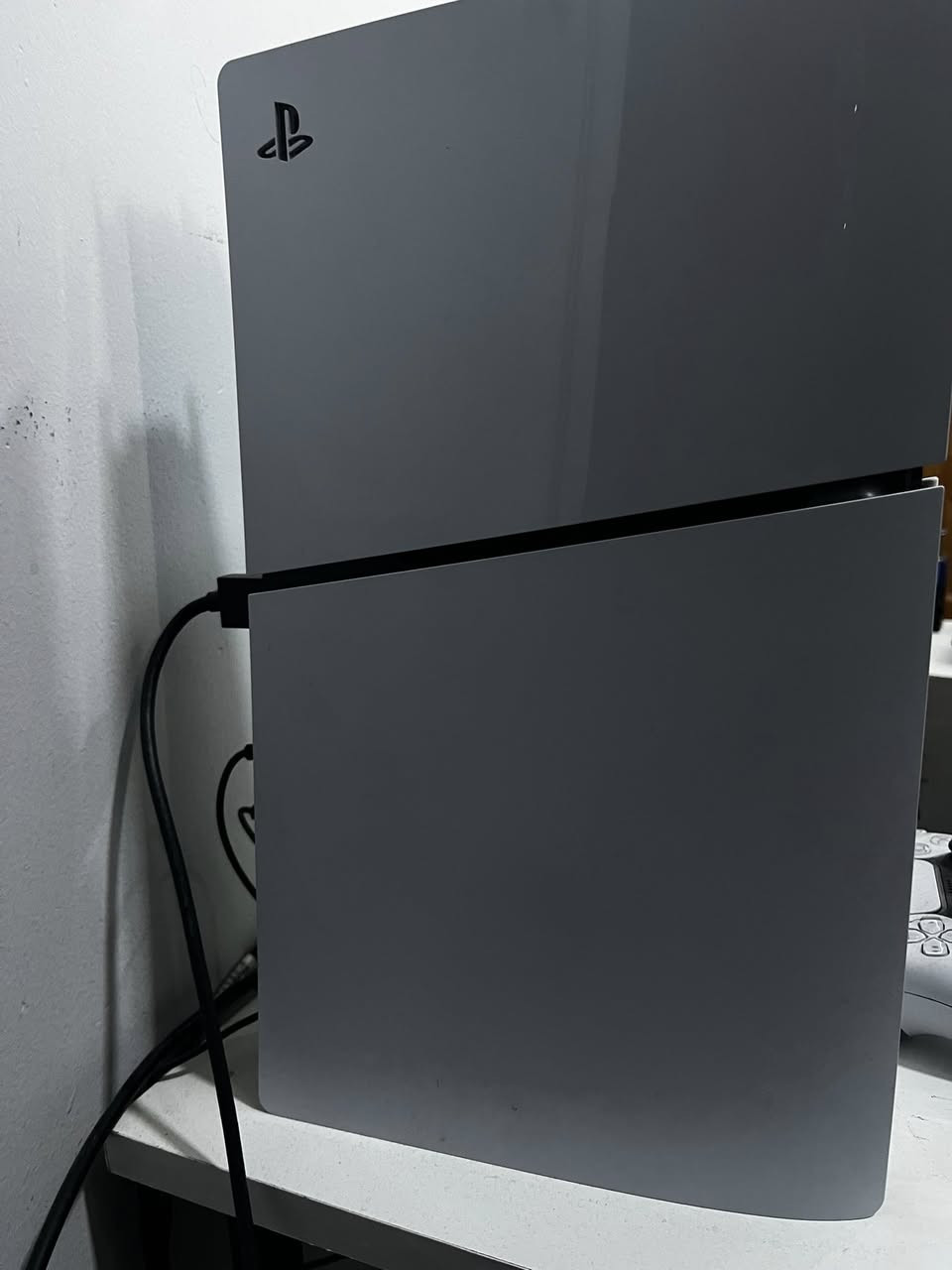 سلام عليكم بلي 5 سلم للبيع مع اقراص ٣ بيس 2019
باتلفيلد1
جي تي اي 5
مع يده إضافيه مال بلي ٤ تنلعب بال بلي ٥
البلي جدادته ٩٩ ٪؜
كلش نضيف موجوده غراضه وكارتونته السعر ٧٣٥
بي مجال جداً بسيط
***********
المكان كراده داخل 
موجود واتساب وخاص
