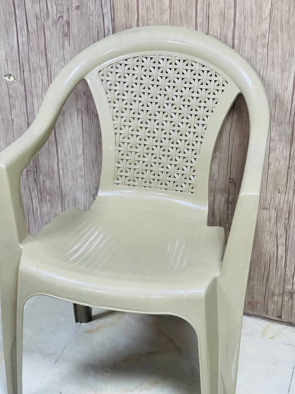 يتوفر لدينا كرسي بيجي ‏وتوصيل كافة المحافظات وأسعار جدا مناسبة  ***********￼
