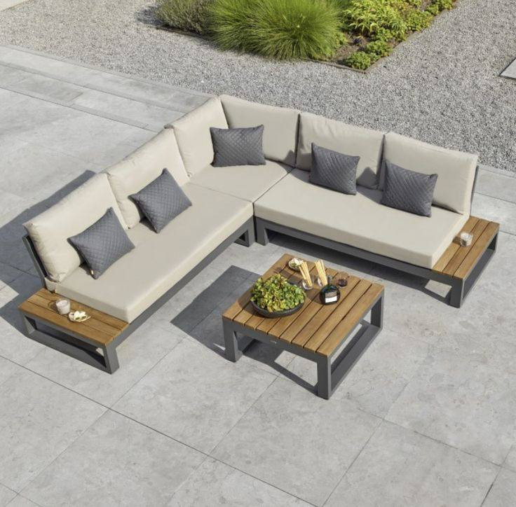 جلسات مودرن تسكام راقي
جميع اشكال جلسات 
خارجيه والداخليه 
حسب طلب 
واتساب***********
واتساب ***********
