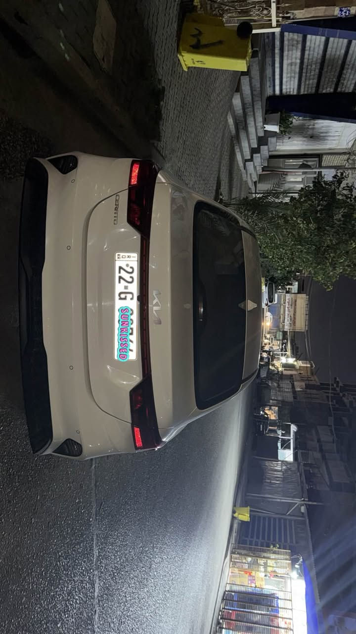 سيراتو 24 فوول رقم اربيل باسم شركه 
مكينة الفين 
فتحه 
5 ويل كب 
تبريد قطعتين 
3  قياده
كشن جلد
السعر 180 
مكاني نجف 
***********
