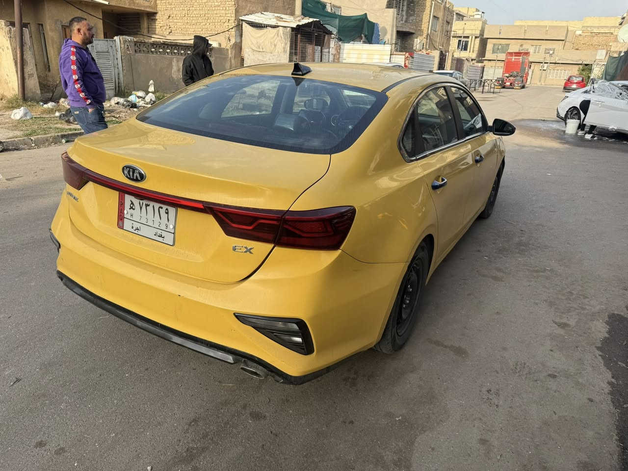كيا فورتي موديل 2021
وارد امريكي 
حادثهة مواضح بلمنشور 
مكينة گير حدادية تبريد على الفحص
حجم المحرك 2000 
مكفول لا تبخير ولا تنقيص
المواصفات 
بصمة
كشنات جلد
تحديد مسار 
توقف ذاتي حساسات خلفي امامي 
تحكم ستيرن
شاشة 
كامره دواره 
تبريد بيانو 
مضخمات صوت 
تدفئه تبريد 
وبيهة هواي مواصفات بعد السيارة فول مواصفات
مكان السيارة بغداد شعله
بأسمي 
رقم بغداد
مصفرة هيئة وغرامات 
ماشية 100
الاتصال ***********
